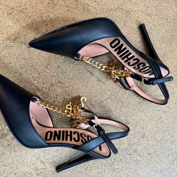 Moschino Sandalia Moschino Heels
Size 37 
Like New - Picture 2 of 5
